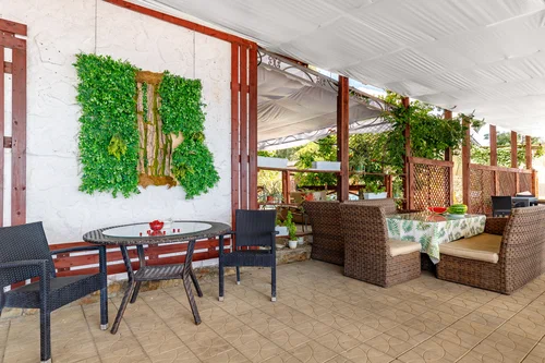 Лобби с видом на море